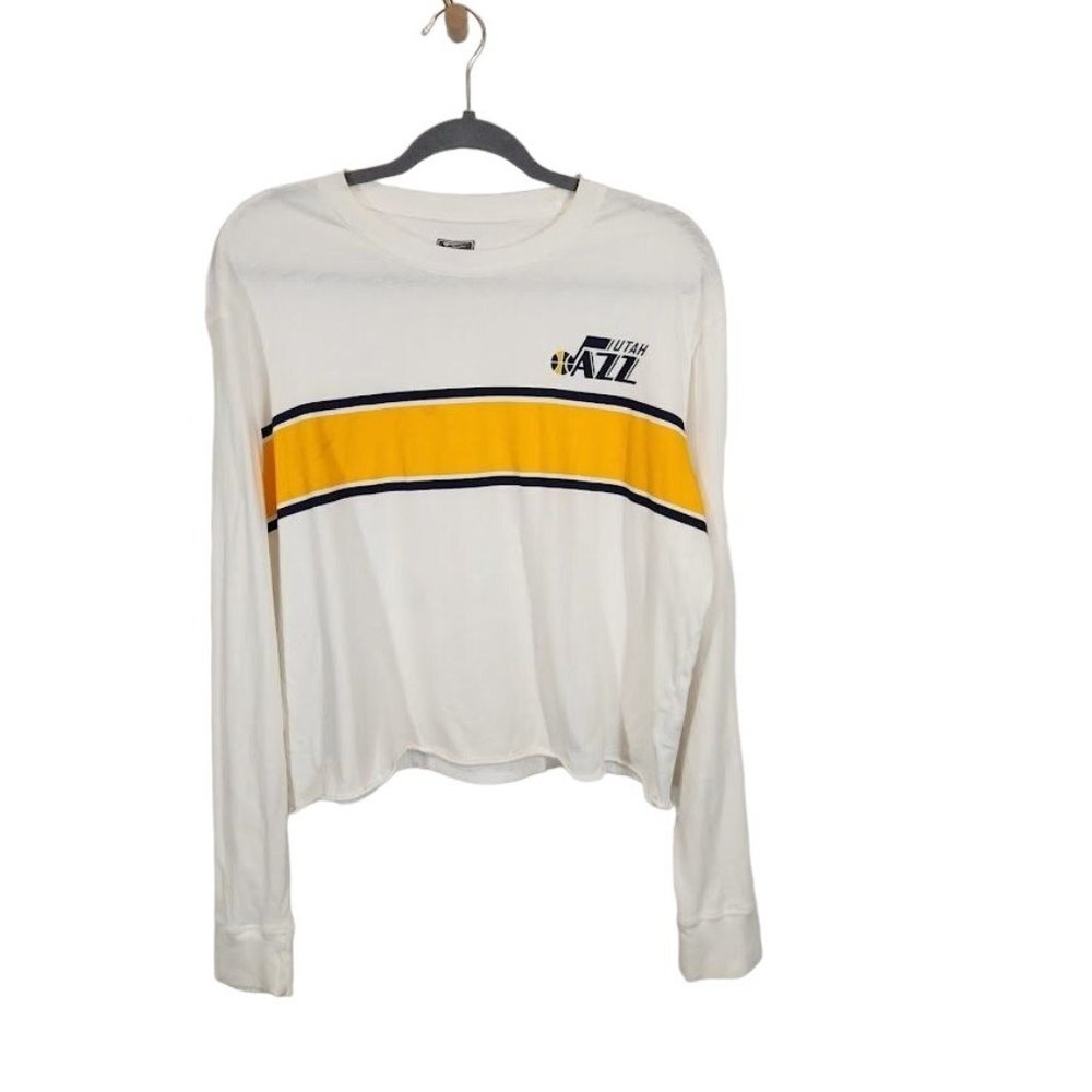 Tailgate Women's Utah Jazz Long Sleeve Crop Top in White - Size Medium